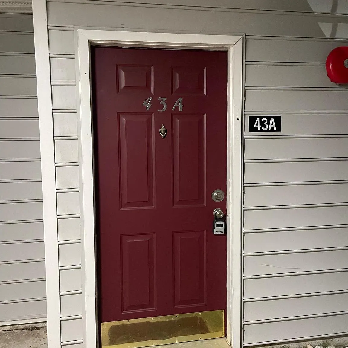2 bed, 874 sqft, $1,900 — Photo 1