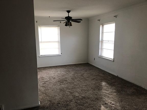 4th image of 21417 Kingsville St APT 205