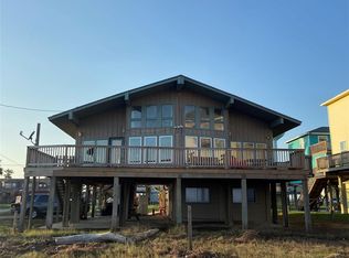 130 Detenbeck Ave, Surfside Beach, TX 77541