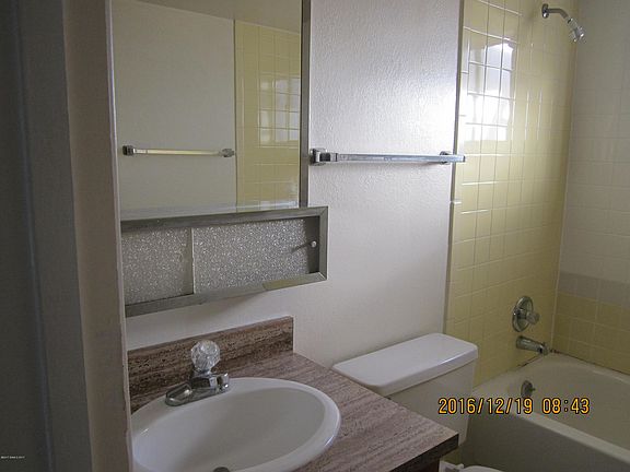 4th image of 720 Mountain View Pl