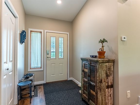 2nd image of 356 Daladon Pl