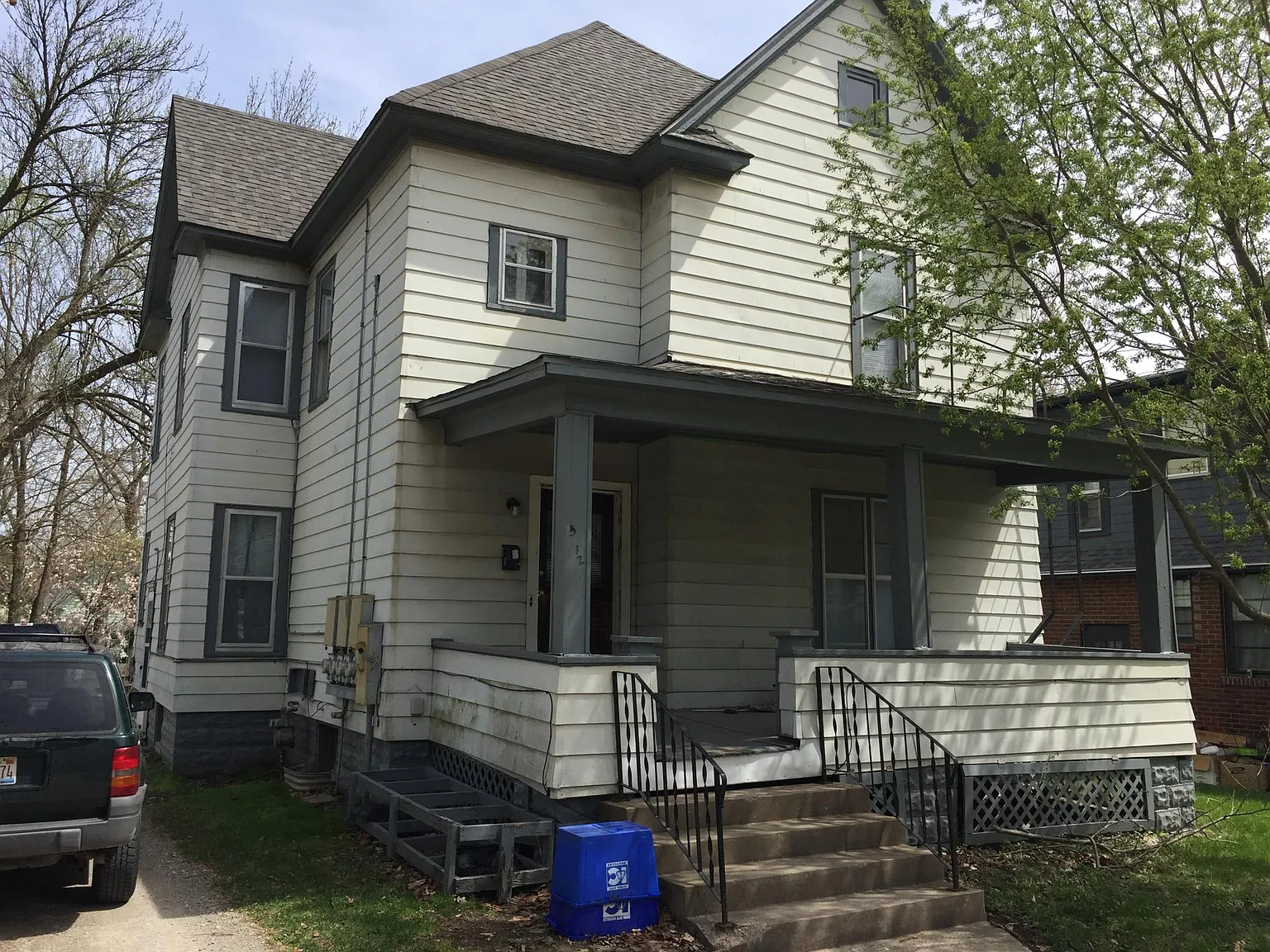 6 bed, 2038 sqft, $3,750 — Photo 1
