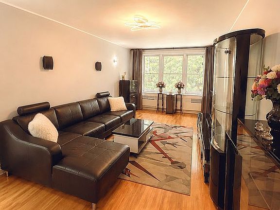 5th image of 1801 Ocean Ave APT 3L