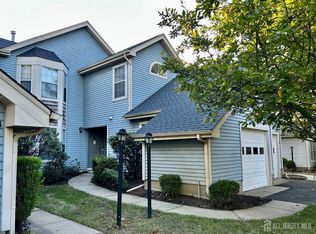 24 Edinburgh Dr #A, Monroe Township, NJ 08831