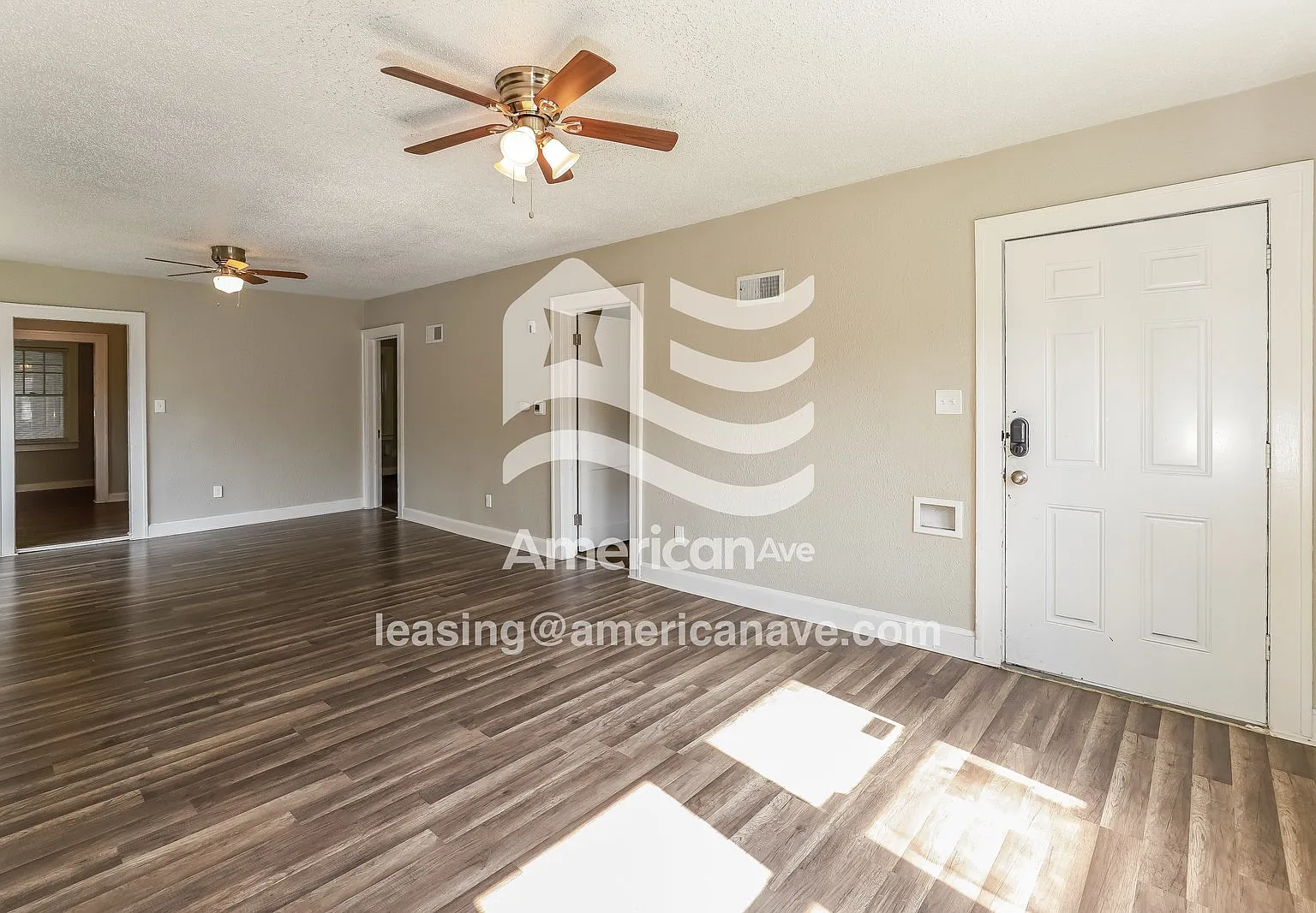 2 bed, 1.0 bath, 951 sqft, $997 — Photo 3