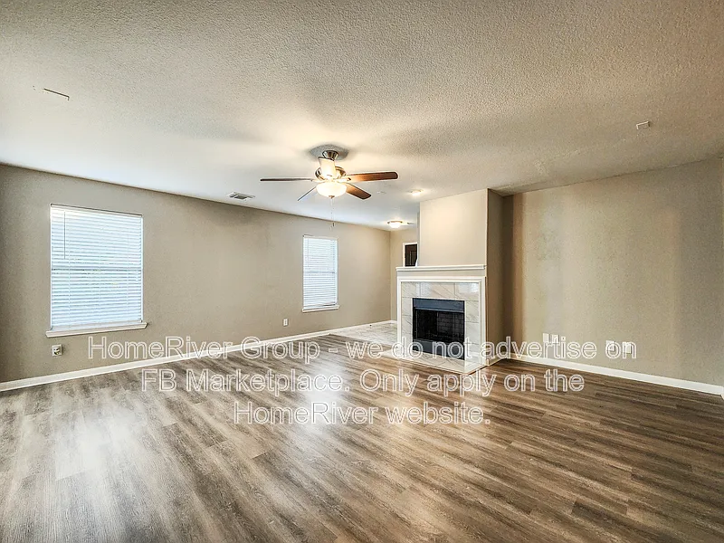 3 bed, 2.0 bath, 1648 sqft, $2,145 — Photo 4