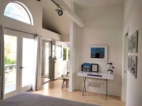 411 Linnie Canal, Venice, CA