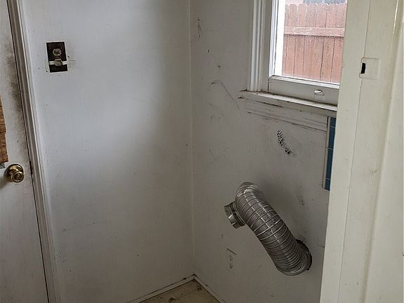 5th image of 5738 Satsuma Ave