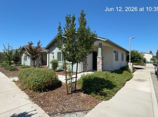 510 S Summit St UNIT 101-103, Visalia, CA 93292