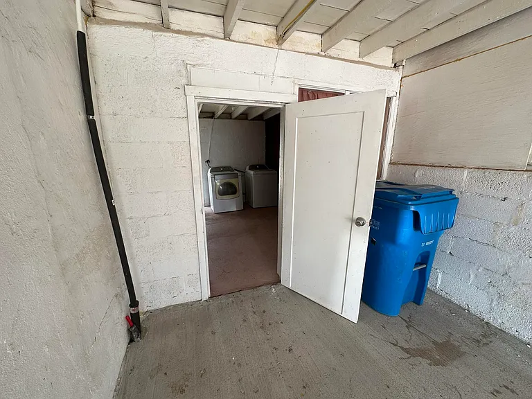 902 Orange St — Photo 25