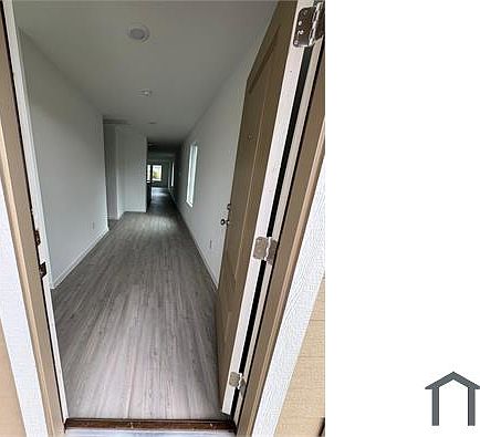 5th image of 4020 Equestrian Dr