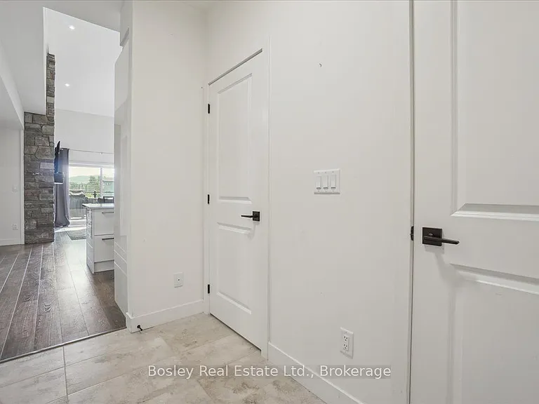 11 Beckwith Ln #303 — Photo 8