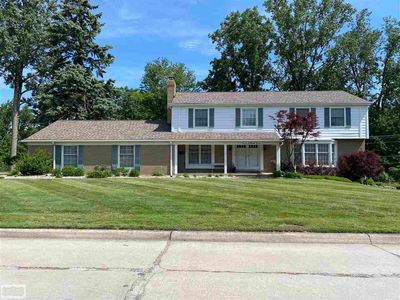 656 Wellington Cres, Mount Clemens, MI, 48043