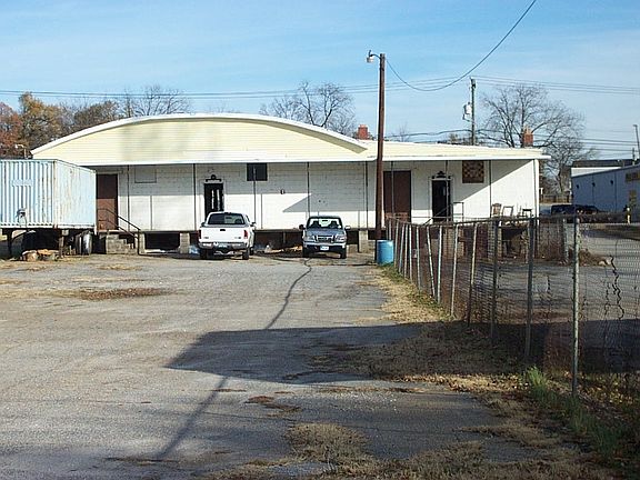 4th image of 113 Poinsett Hwy