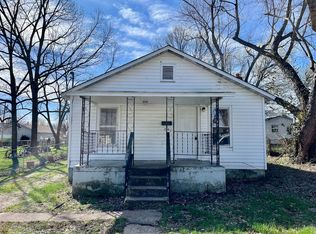 716 Elizabeth St, Sullivan, MO 63080