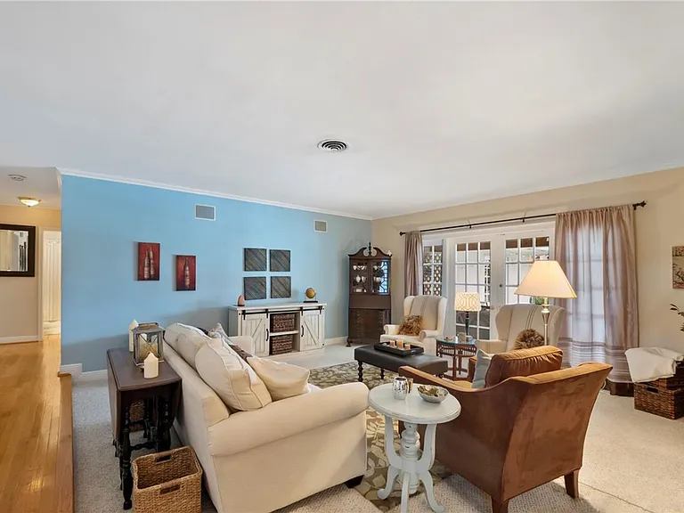 16220 SW 88th Ave — Photo 6
