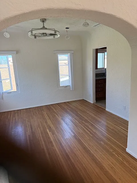 2 bed, 2.5 bath, 950 sqft, $3,350 — Photo 2