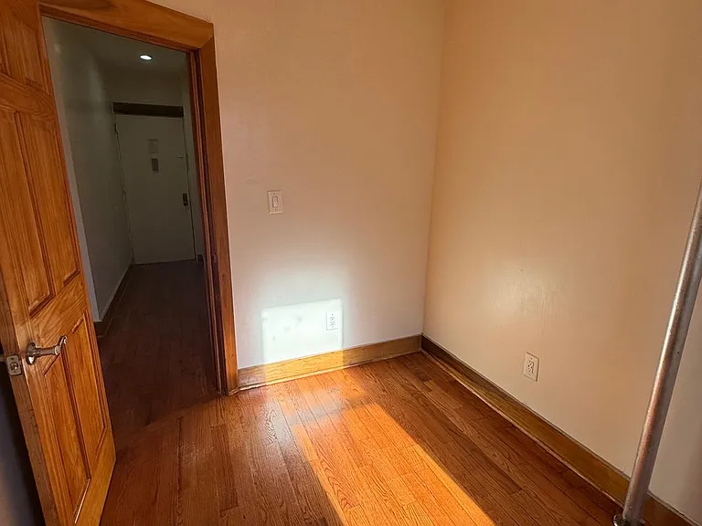 701 Avenue C #B3 — Photo 8