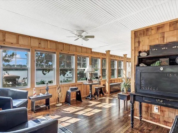 4256 115th Ave, Clear Lake, MN 55319