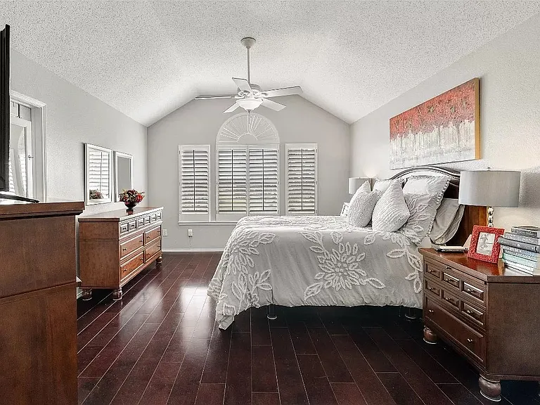 2956 S Bend Dr — Photo 29