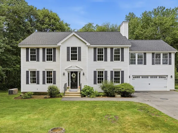 139 Autumn Rd, Dracut, MA 01826