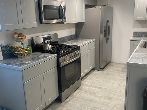 1326 Acequia Borrada, Santa Fe, NM 87507