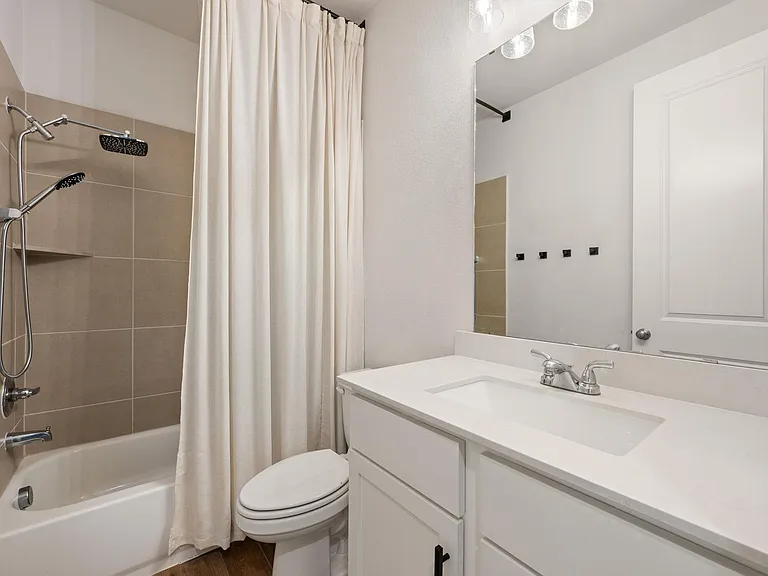343 Eagle Ford Dr — Photo 24