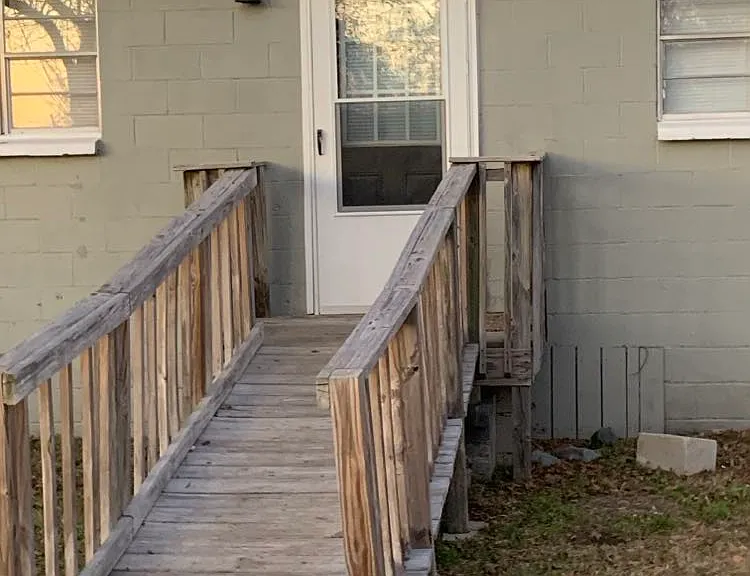 303 Dr Donnie H Jones Jr Blvd W — Photo 2