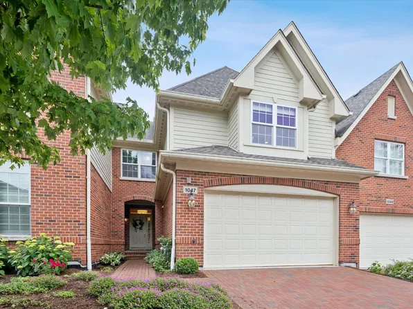 1047 Hickory Dr, Western Sprgs, IL 60558