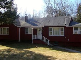 28 Laskay Dr, Easton, CT 06612