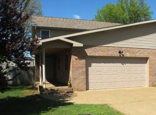 8088/8092 Alexandra Ln, Newburgh, IN