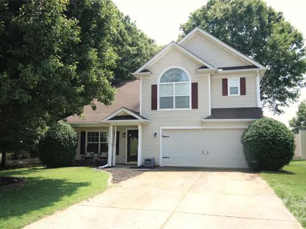 7830 Shiny Meadow Ln, Charlotte, NC 28215