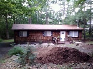 112 Red Maple Ln, Tobyhanna, PA 18466