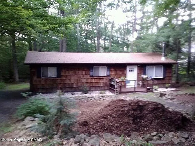 112 Red Maple Ln photo 1