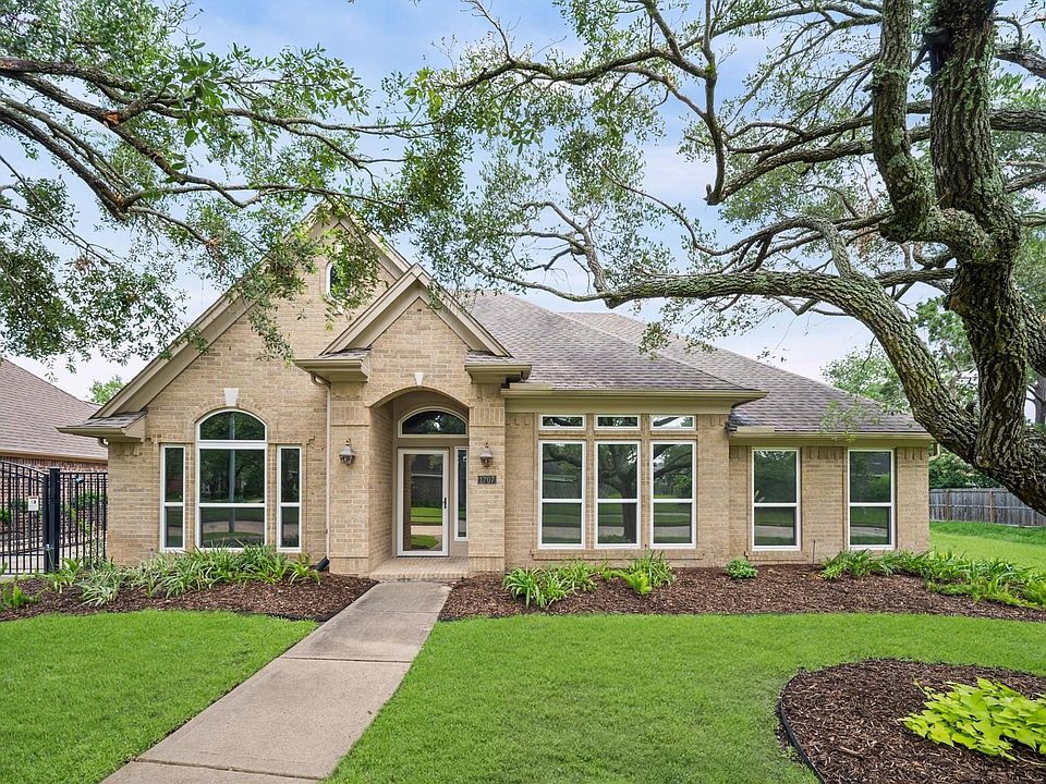 1st image of 1707 Crescent Green Dr