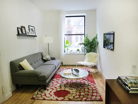 Rented by Offsite Real Estate | media 11