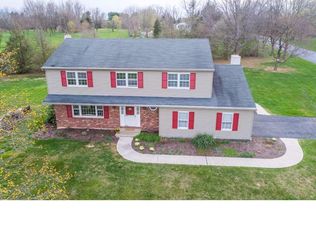 30 Foxview Rd, Honey Brook, PA 19344