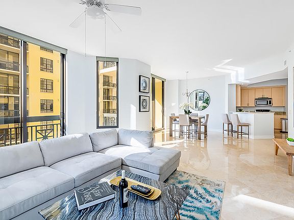 4th image of 701 S Olive Ave APT 915