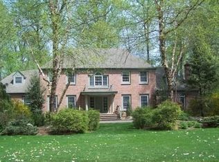 28 Greenwoods Rd, Old Tappan, NJ 07675