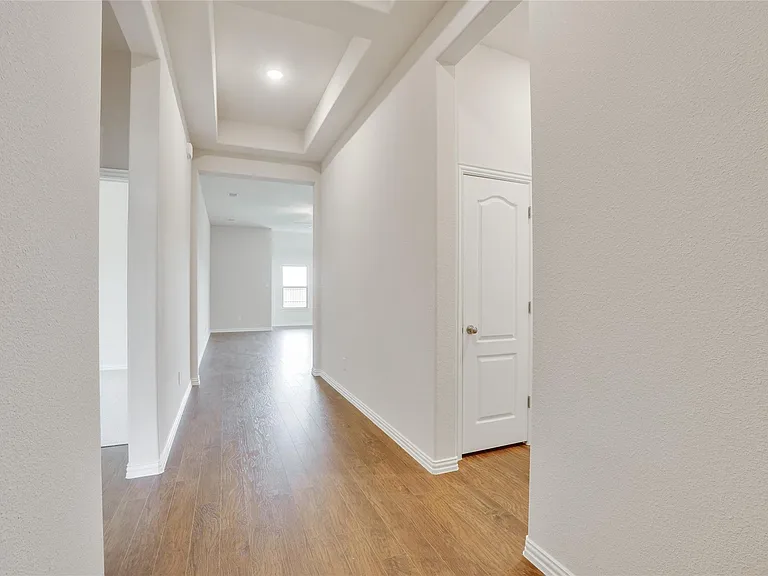 16625 Hidden Cove Dr — Photo 5