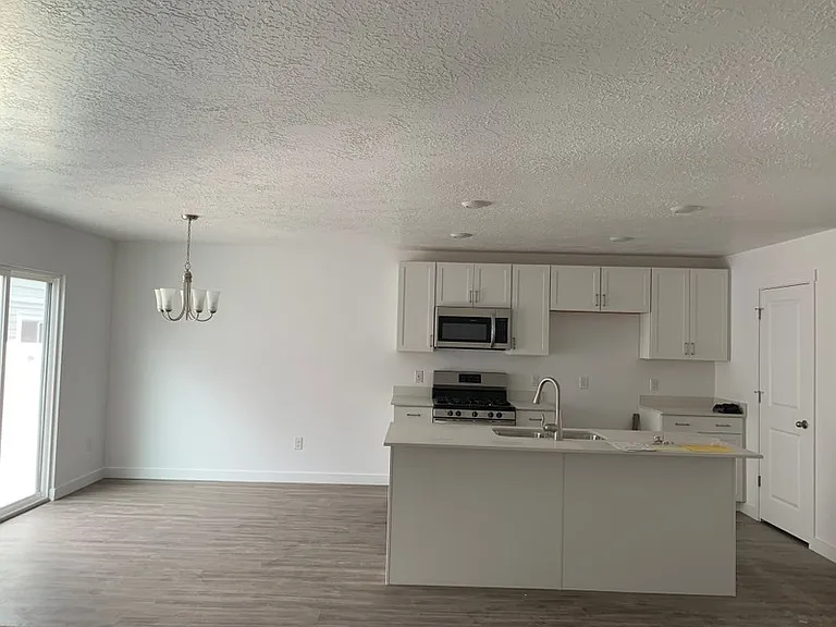 3562 W Cornfield Dr — Photo 3