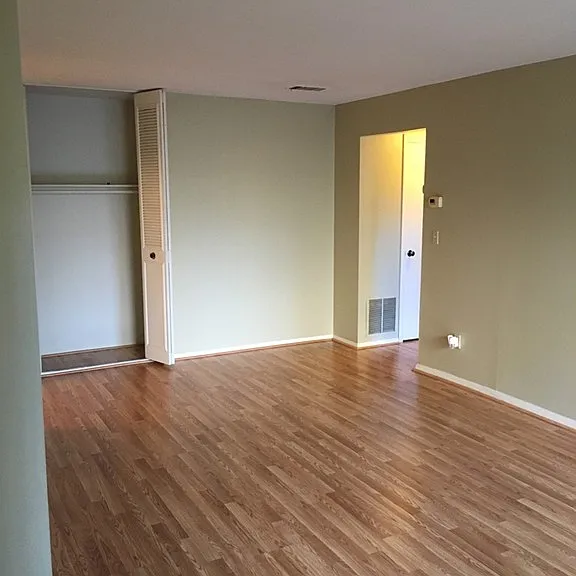 46 Shrewsbury Green Dr #B — Photo 5