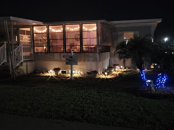 2nd image of 61 Pine Aire Cir