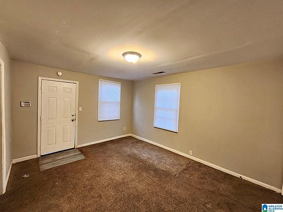 5th image of 120 Roebuck Dr