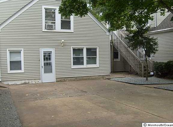 3rd image of 236 Longboat Avenue
