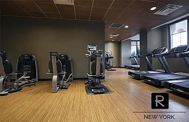 Rented by R New York