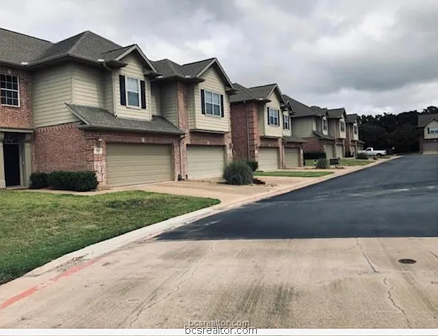 1425 W Villa Maria Rd