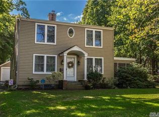 358 Old Farmingdale Rd, West Babylon, NY 11704