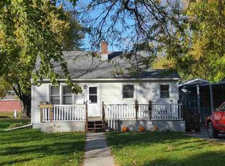 209 7th Ave SE, Waseca, MN 56093