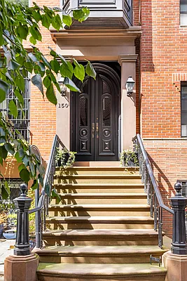 Sold by Compass | media 34